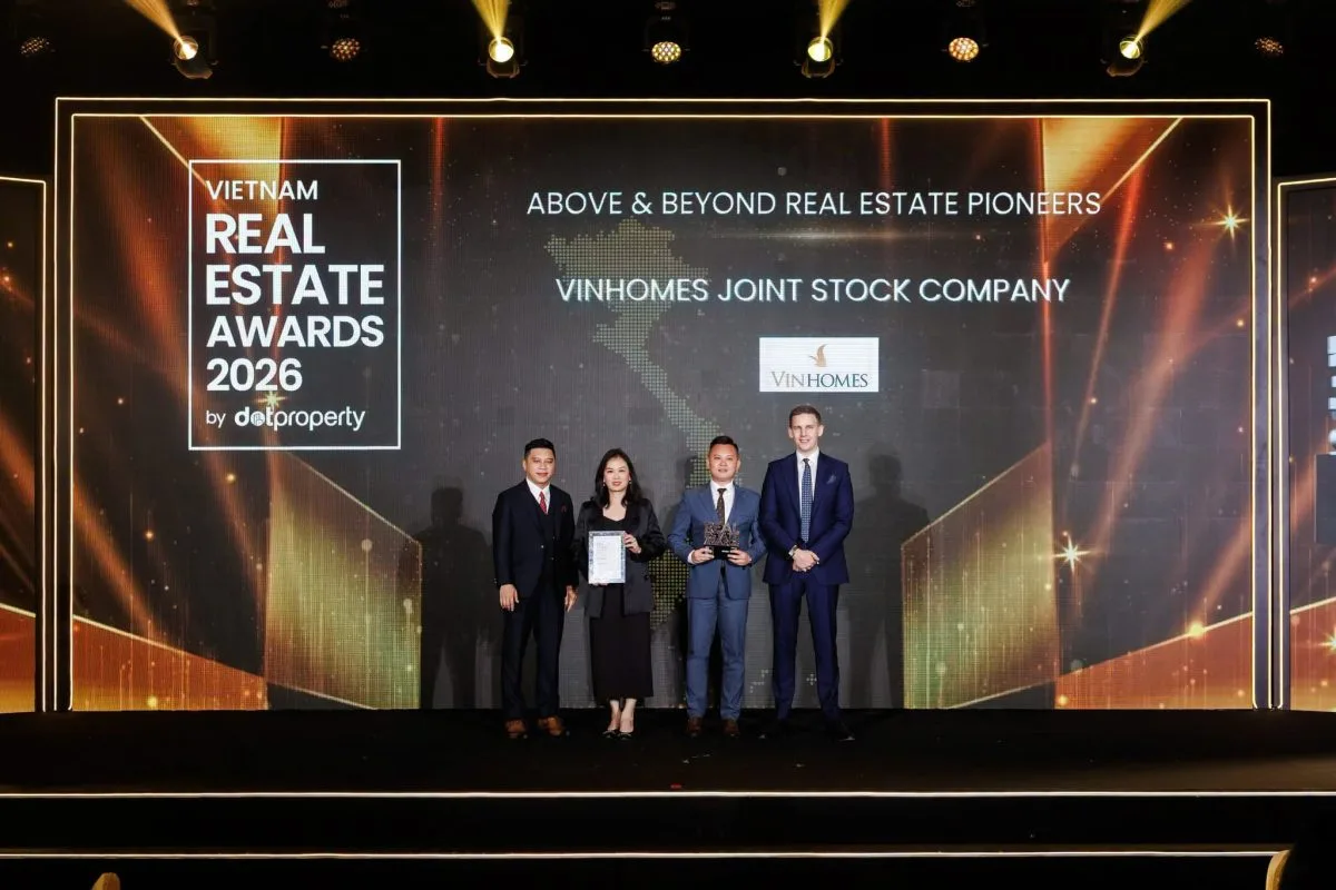 VINHOMES TỰ HÀO NHẬN GIẢI VINH DANH "DEVELOPER OF THE YEAR" TẠI REAL ESTATE AWARDS 2026
